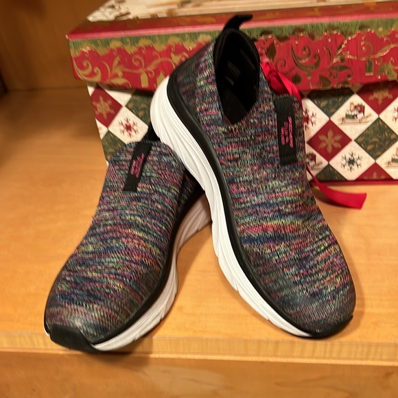 SKECHERS D’LUX WALKER - Picture 7 of 7